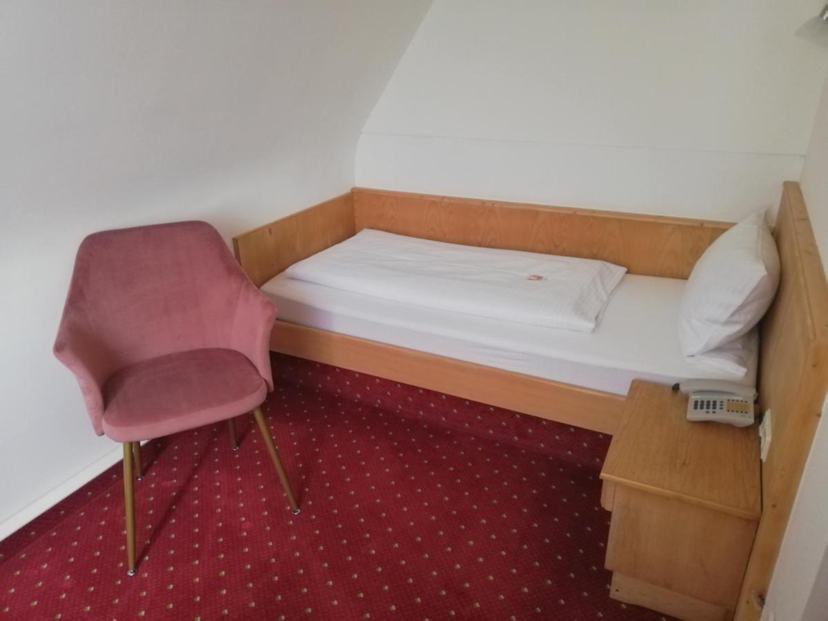 Landhotel Oelmuehle Mombris المظهر الخارجي الصورة