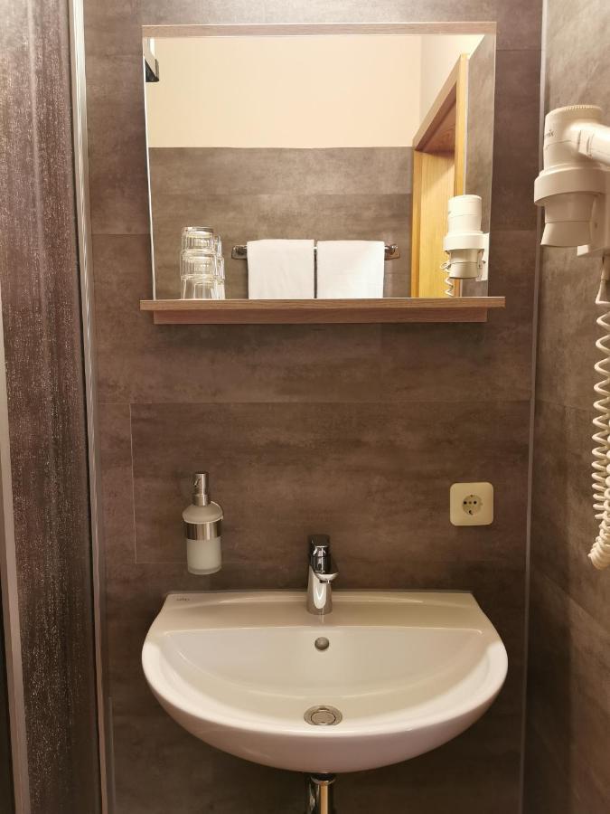 Landhotel Oelmuehle Mombris المظهر الخارجي الصورة