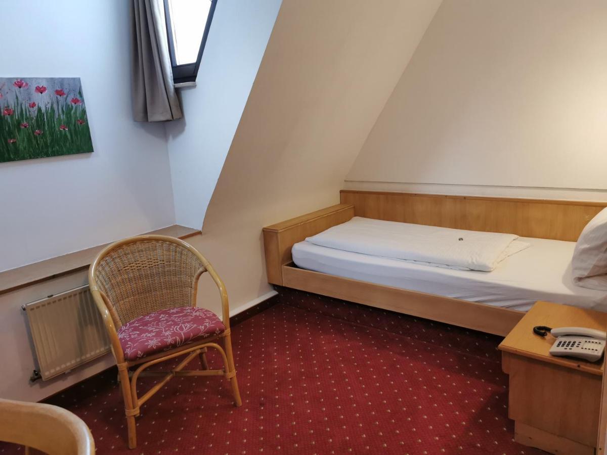 Landhotel Oelmuehle Mombris المظهر الخارجي الصورة