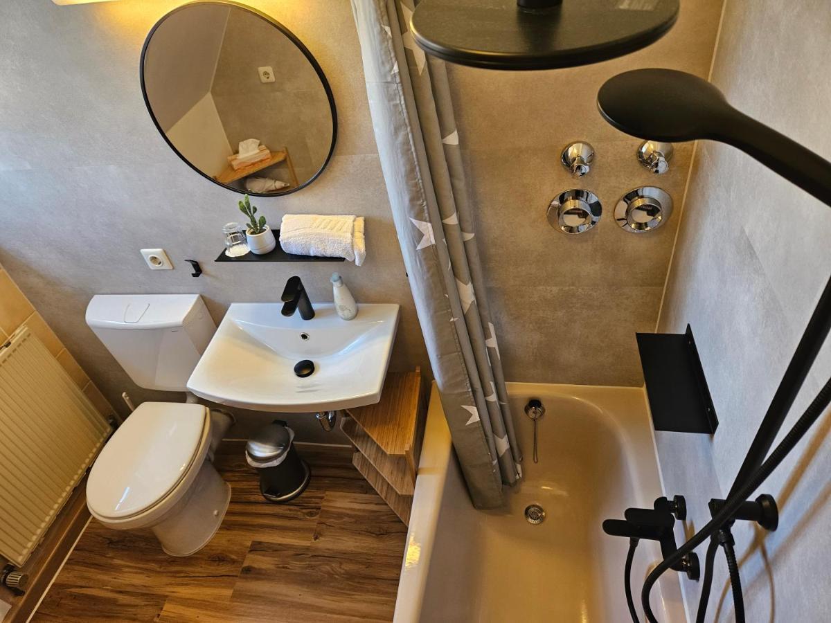 Landhotel Oelmuehle Mombris المظهر الخارجي الصورة